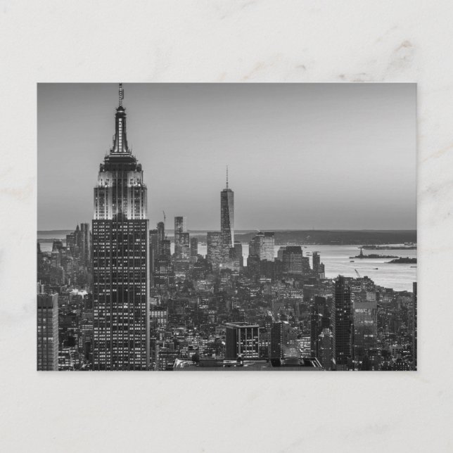 Carte Postale Vue aérienne en noir et blanc de New York City Nig (Devant)