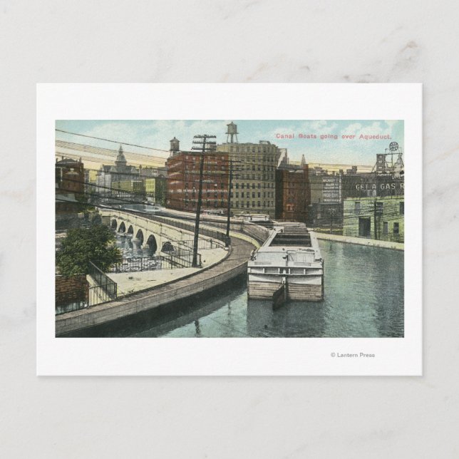 Carte Postale Vue de bateaux de canal passant au-dessus de l'aqu (Devant)