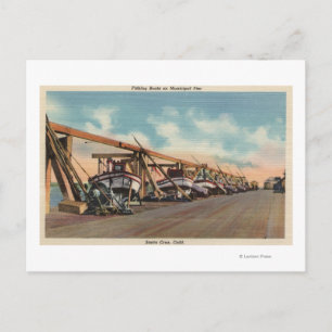 Carte Postale Vue des bateaux de pêche sur la jetée municipale