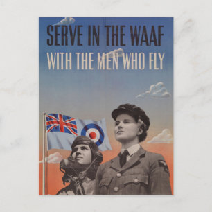 Carte Postale WAAF en uniforme avec pilote à côté d'elle