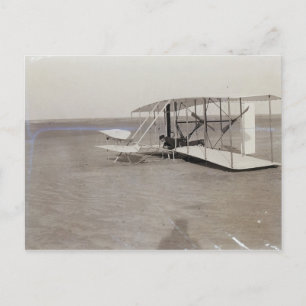 Carte Postale Wilbur Wright dans la position de présage dans la