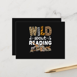 Carte Postale Wild About Reading Books And Bookworm Library