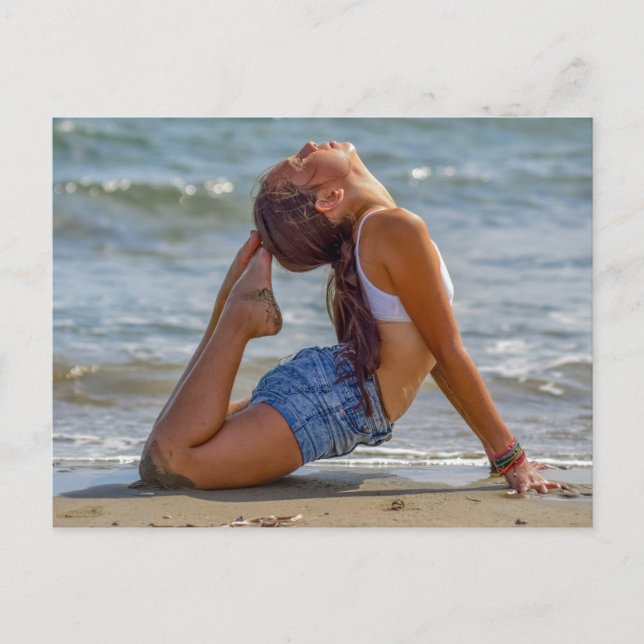 Carte Postale Yoga sur la plage Photo (Devant)