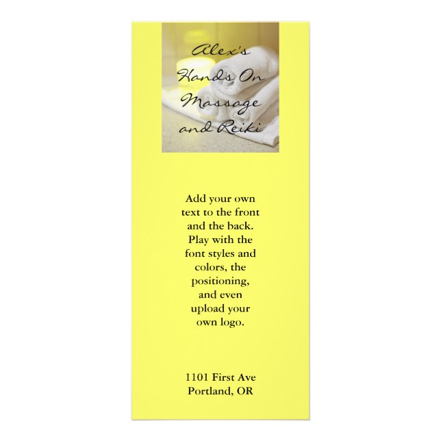 Carte Publicitaire Serviettes et bougie dans un arrangement de spa (Devant)