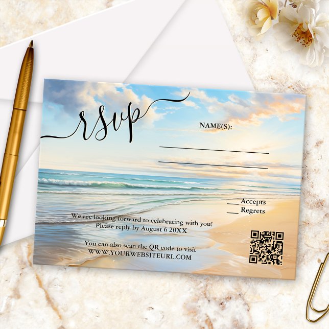 Carte RSVP de mariage de plage Watercolor (Elegant wedding RSVP card featuring a watercolor painting of a beach on a happy sunny day - QR code)