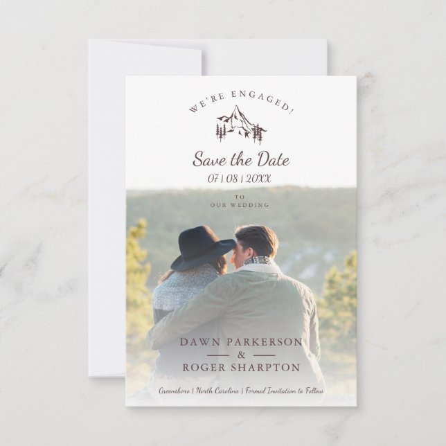 Carte Rustic Mountains Photo Engaged Couple (Devant)