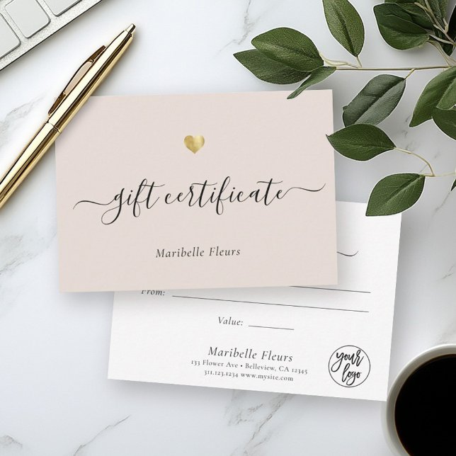 Carte Script moderne Gold Heart Logo Certificat cadeau (Créateur téléchargé)