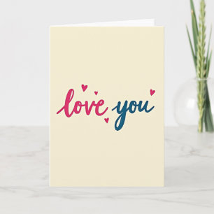 Carte simple peinte de cœurs avec « Je t'aime »