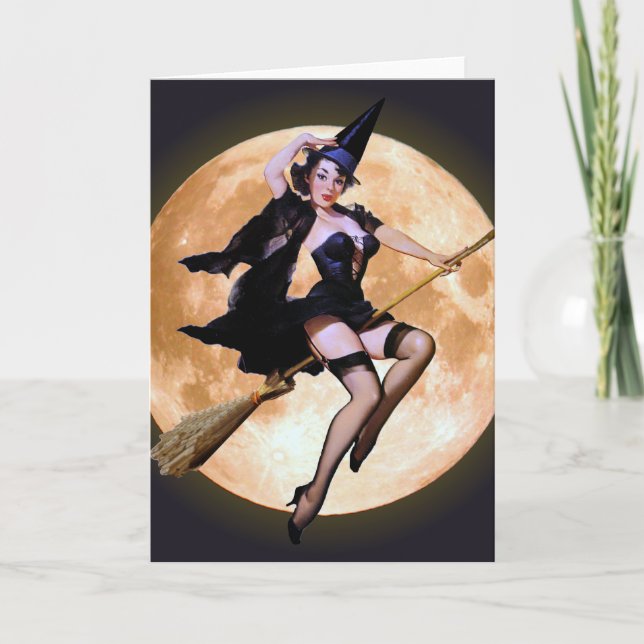 Carte Sorcière à la broche contre une lune de récolte (Devant)