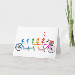 Carte vélo tandem coloré avec famille d'oiseaux mignons