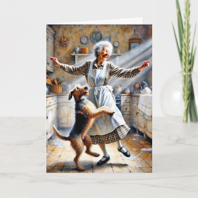Carte Vieille Femme Dansant Avec Chien Anniversaire (Devant)