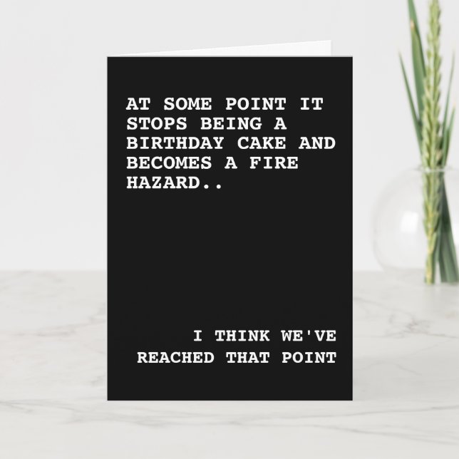 Carte Votre gâteau d'anniversaire est un danger d'incend (Devant)