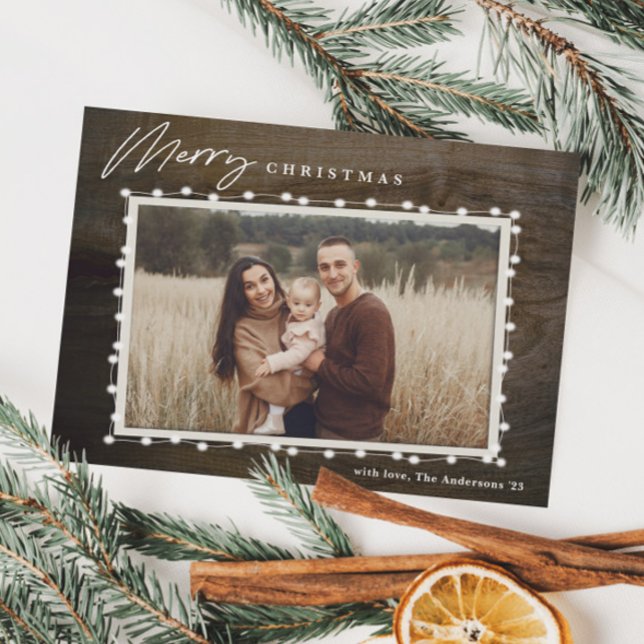Cartes de vacances photo de Noël rustique (Rustic christmas lights photo holiday card.)