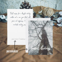 Arbre ancien dans une forêt humide