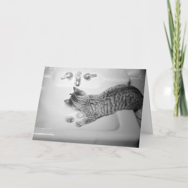 Cartes Pour Fêtes Annuelles Boire de chat à partir d'un robinet rétro (Devant)