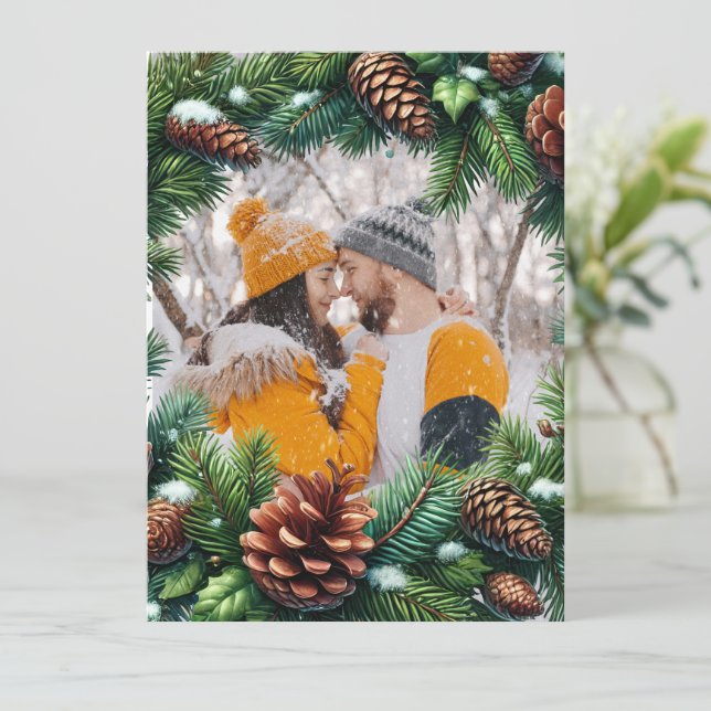 Cartes Pour Fêtes Annuelles Bordure photo à feuillage persistant avec pinecone (Debout devant)
