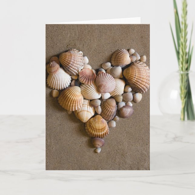 Cartes Pour Fêtes Annuelles Coeur Saint Valentin fait avec des coquilles (Devant)