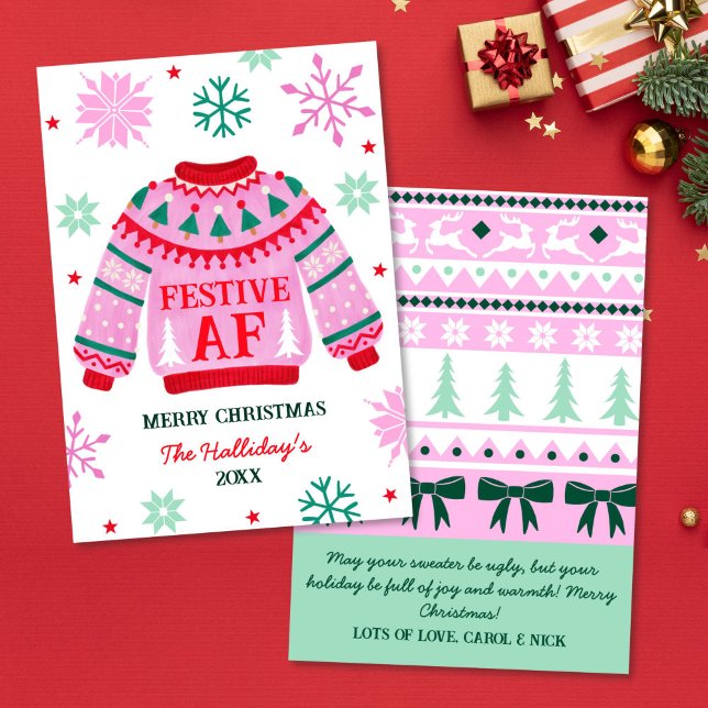 Cartes Pour Fêtes Annuelles Couple Festive Doux moche & Faisceau de neige (Festive Ugly Sweater & Snowflakes Couple Holiday Card)