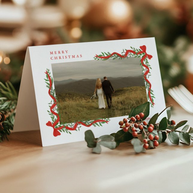 Cartes Pour Fêtes Annuelles Elégant Bow rouge avec verdure Photo Noël (Elegant red ribbons with bows and greenery photo christmas holiday cards. )
