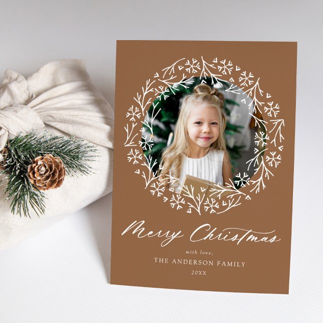 Cartes Pour Fêtes Annuelles Élégant Snowflake Wreath Gingerbread Photo (Créateur téléchargé)