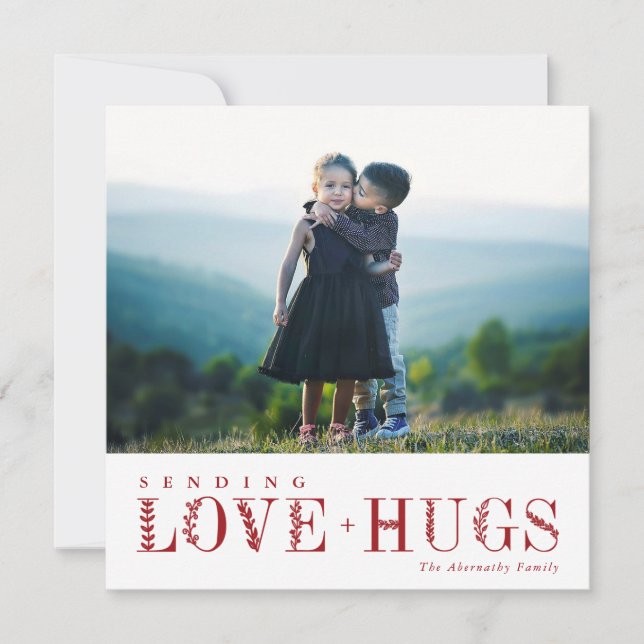 Cartes Pour Fêtes Annuelles Élégante verdure Lettering Love Hugs Rouge | Photo (Devant)