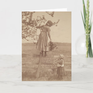 Cartes Pour Fêtes Annuelles Enfants victoriens ramassant des fleurs vieille ph