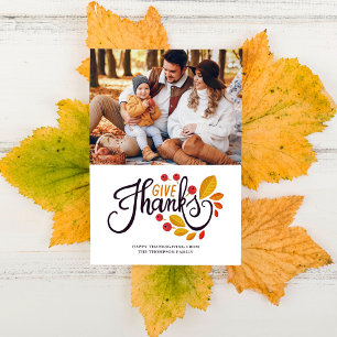 Cartes Pour Fêtes Annuelles Feuilles D'Automne Et Baies Thankesgiving Photo