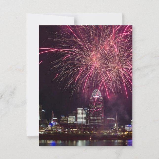 Cartes Pour Fêtes Annuelles Feux d'artifice sur Cincinnati (Devant)