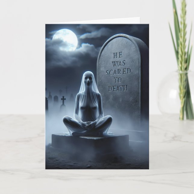 Cartes Pour Fêtes Annuelles Halloween Femme fantôme dans un cimetière (Devant)