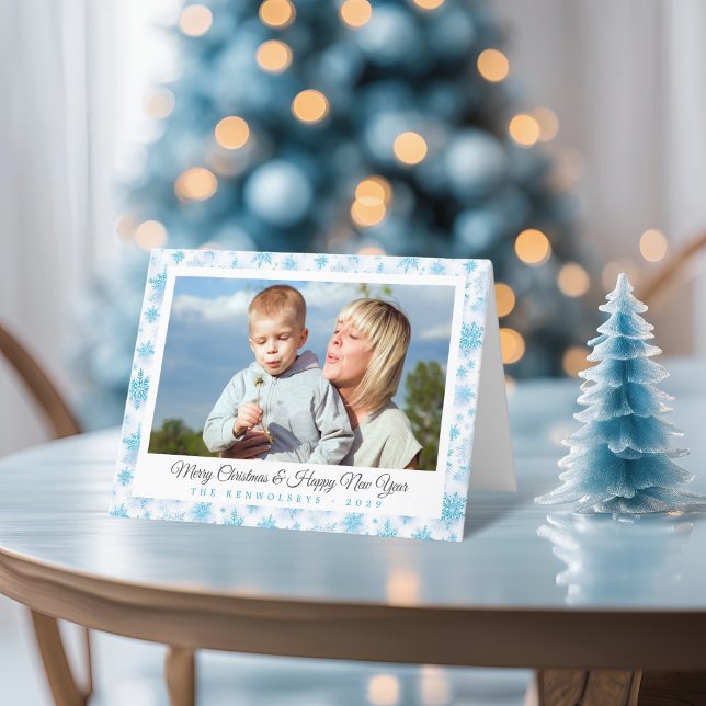 Cartes Pour Fêtes Annuelles Icy Blue Snowflakes Photo de Noël (Cool Icy Blue Snowflakes Christmas Photo Holiday Card)