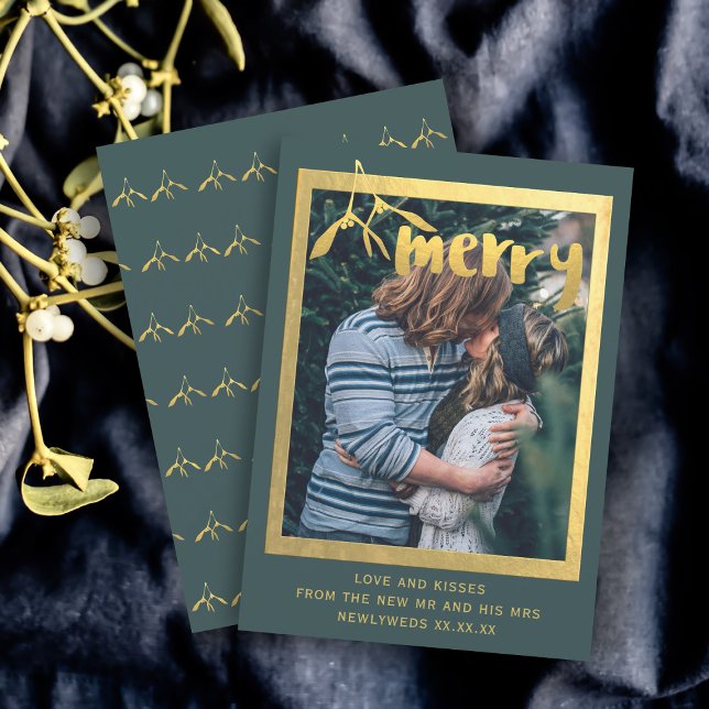 Cartes Pour Fêtes Annuelles Joyeux Mistletoe Photo Green Faux Gold Holiday Car (Add your photo to this green and gold Merry Mistletoe holiday photo card)