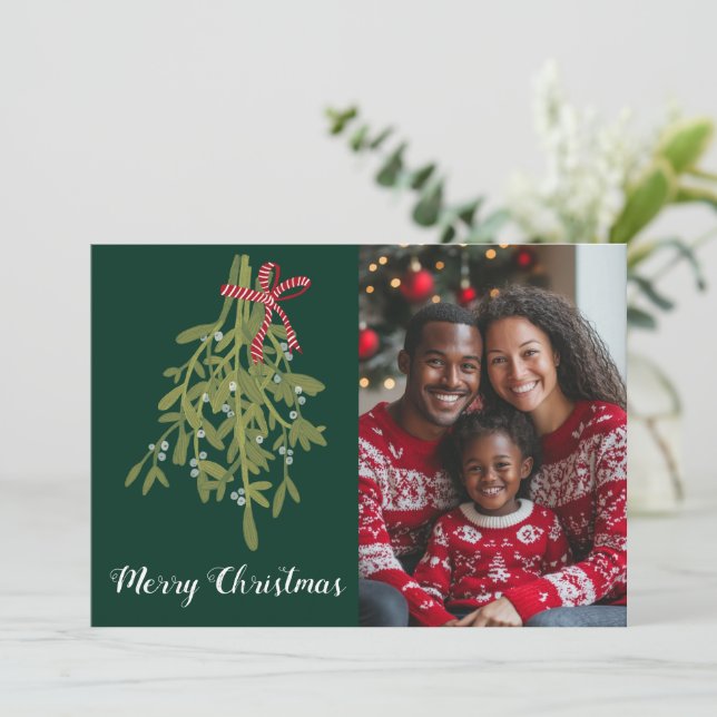 Cartes Pour Fêtes Annuelles Joyeux Noël Mistletoe PHOTO PERSONNALISÉE (Debout devant)