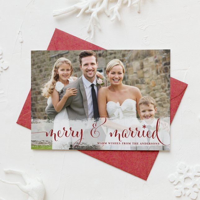 Cartes Pour Fêtes Annuelles Joyeux rouge et script marié photo de Noël (Créateur téléchargé)