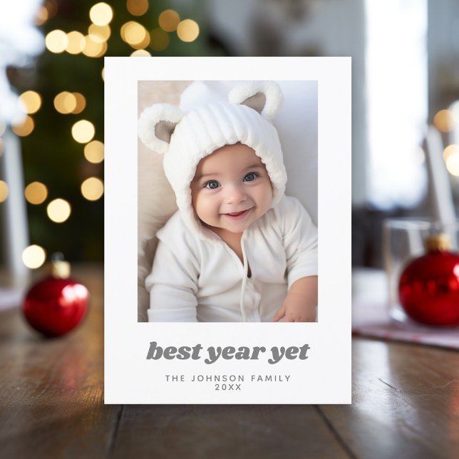 Cartes Pour Fêtes Annuelles Minuscule photo meilleure année mais Noël moderne (Modern, minimal Christmas Greeting card with photo, white border and retro text.)