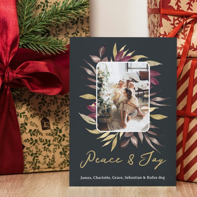 Cartes Pour Fêtes Annuelles Noël Paix et joie Foliage d'hiver Photo (Christmas Peace and Joy Winter Foliage Photo Holiday Card by Ricaso. Add photograph, make your own)