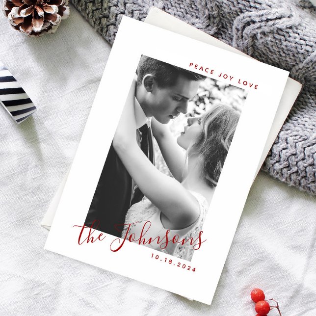 Cartes Pour Fêtes Annuelles Peace Joy Love Nom photo Classic Rouge & Blanc (Sharing our happiest moment with the world—newly married and filled with joy this holiday season!)