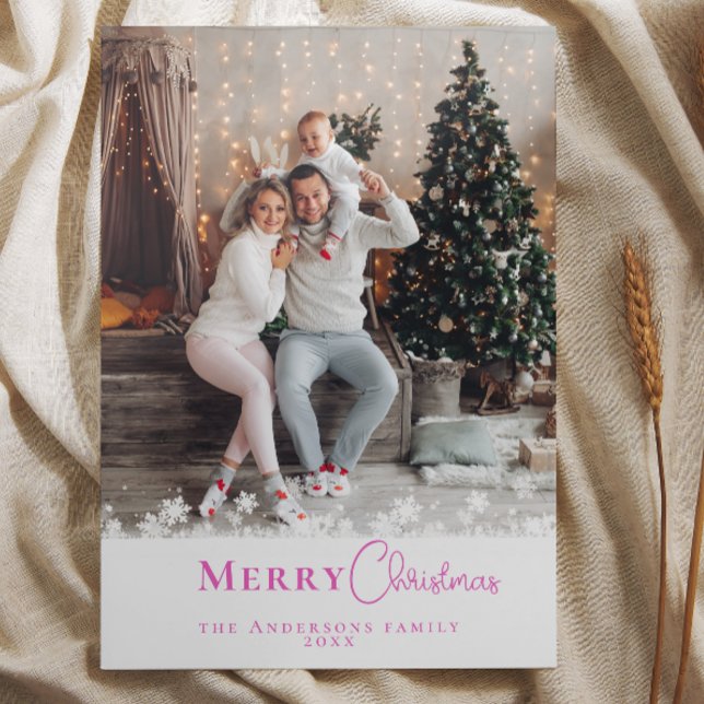 Cartes Pour Fêtes Annuelles Photo de Noël rose moderne (Modern Trendy Pink Christmas Photo Snowflakes Holiday Card)