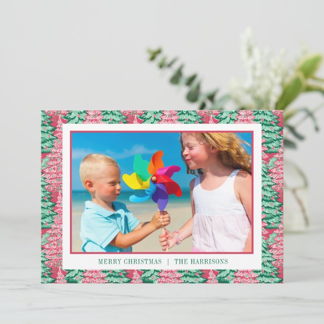 Cartes Pour Fêtes Annuelles Red & Green Preppy Christmas Trees Photo (Debout devant)