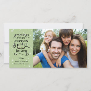 Cartes Pour Fêtes Annuelles Salutations de sELFie, neige sur vert