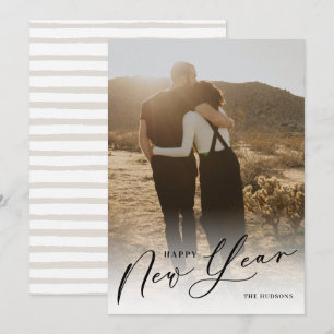 Cartes Pour Fêtes Annuelles Script minimal moderne Joyeux Nouvel An Photo Holi