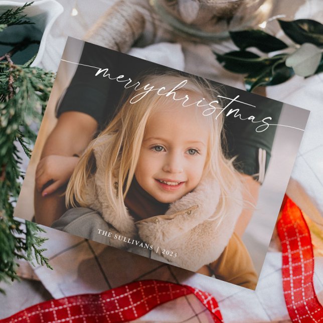 Cartes Pour Fêtes Annuelles Simple écriture manuscrite photo Noël (Elegant Merry Christmas Script Photo Holiday Card with Modern Handwritten Typographic Overlay.)