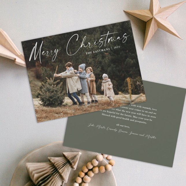 Cartes Pour Fêtes Annuelles Simple Photo de Noël avec écriture manuscrite (A simple photo christmas holiday card with handwritten Merry Christmas script typographic overlay.)