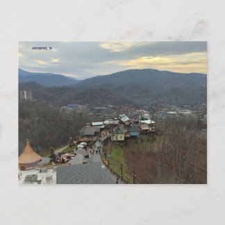 Cartes Pour Fêtes Annuelles Smoky Mountain Serenity: Gatlinburg from Above