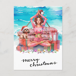 Cartes Pour Fêtes Annuelles Yoga Woman with Gift at Beach thème de Noël