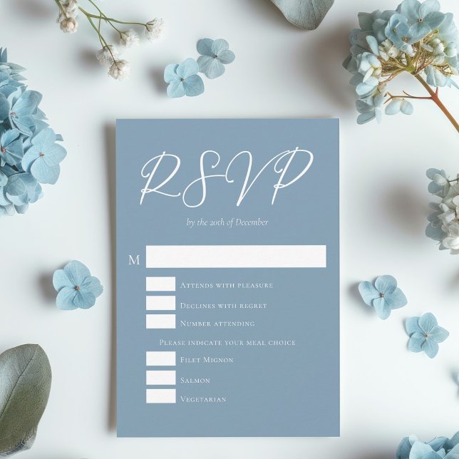 Cartons Réponse Dusty Blue White Typographie Mariage côtier (Créateur téléchargé)