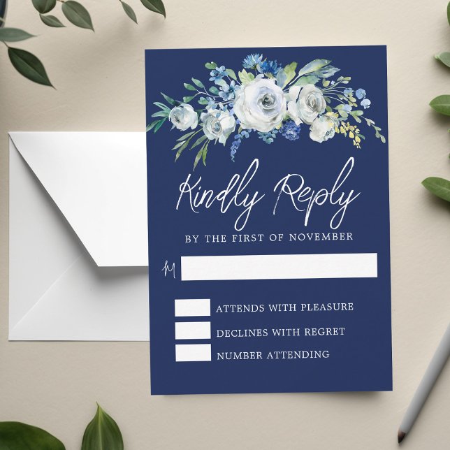 Cartons Réponse Elégant Marine Bleu Blanc Floral Mariage d'hiver (Créateur téléchargé)