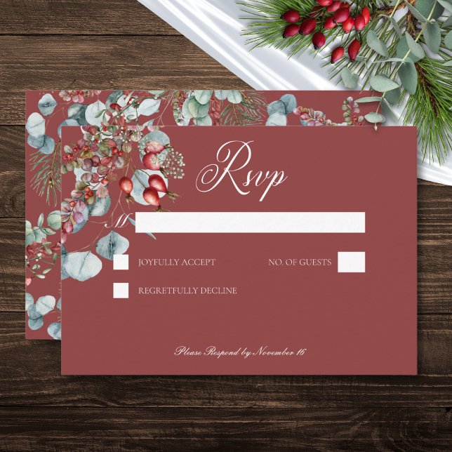 Cartons Réponse Mariage Eucalyptus aux baies de pin rouge (Red Winter Pine Berries Eucalyptus Wedding RSVP Card)