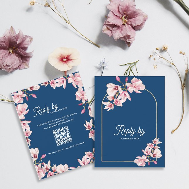 Cartons Réponse Navy Blue Pink Magnolia Floral Wedding Reply By (Navy Blue Pink Magnolia Floral Wedding Reply By RSVP Card)