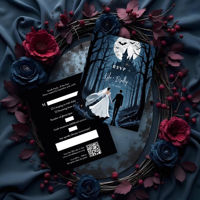Cartons Réponse Toward Haunted Castle Wedding Couple Spooky Forest (Wedding Couple in Spooky Forest Toward Haunted Castle Confirmation RSVP Cards with QR Code.)