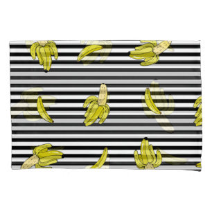 Cartoon banana patches: retro style. pillowcase